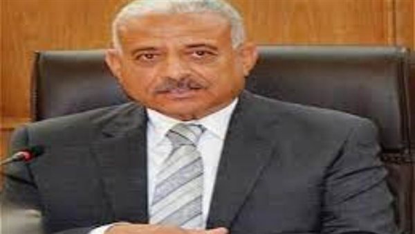 محافظ السويس