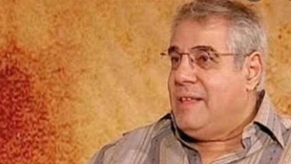 المؤلف المصري مصطفى