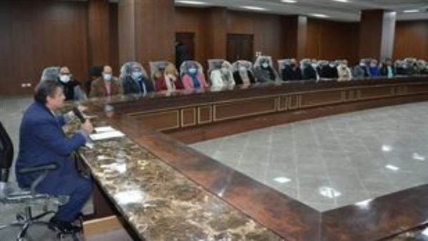 جانب من اجتماع جامعة