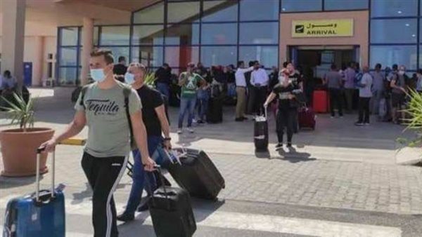 مطار مرسى علم يستقبل