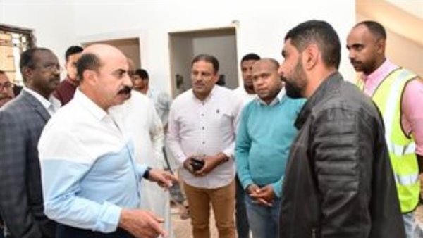 جولة محافظ أسوان