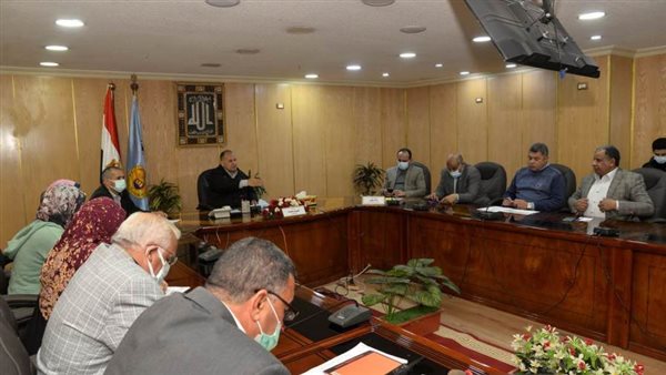 إجتماع محافظ أسيوط