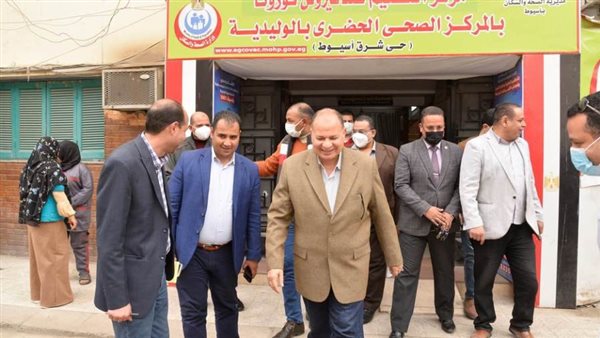 محافظ أسيوط يتفقد