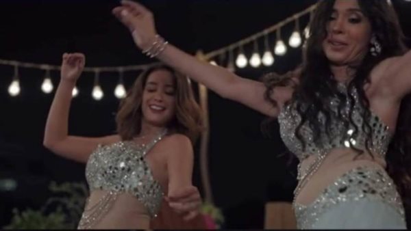 هند صبري و دينا