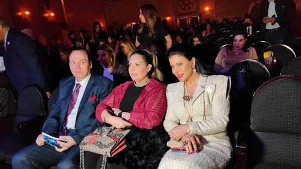 حفل توقيع ديوان الأنثى