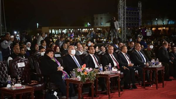 وزيرة الثقافة