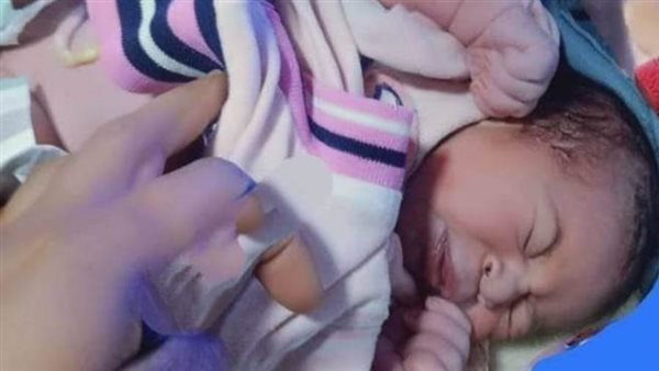 العثور على طفل حديث