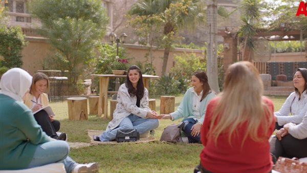 مسلسل أحلام سعيدة