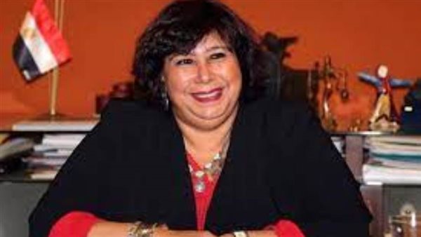 الدكتورة إيناس عبد