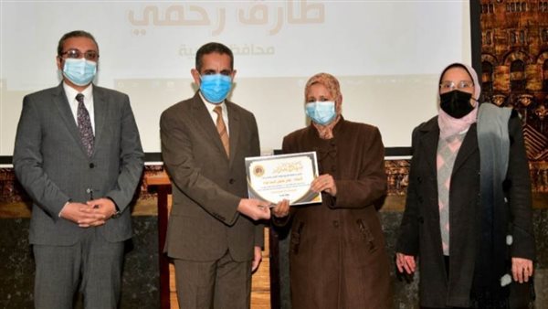 تكريم الامهات المثاليات