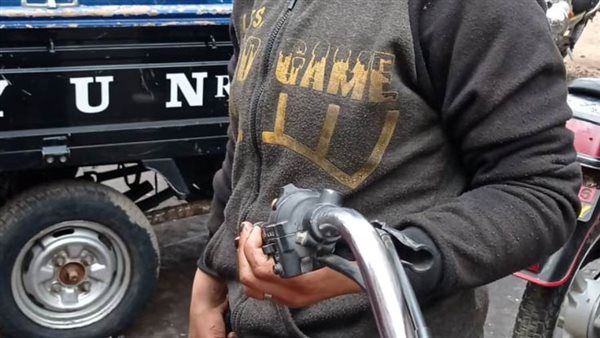 الأسطى دينا ميكانيكى