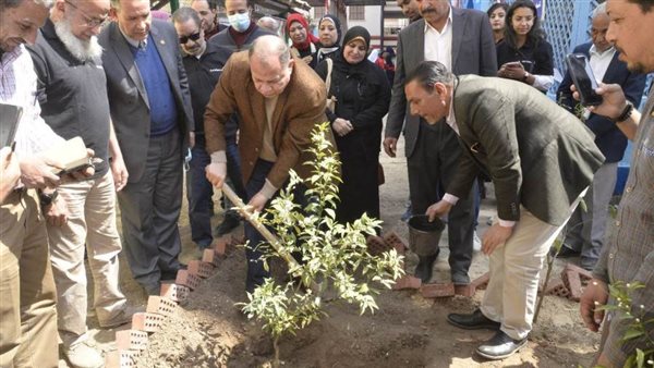 محافظ أسيوط يشهد