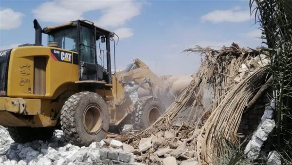 إزالة 54 حالة تعدي