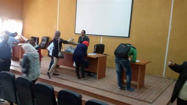 توافد الأطباء البيطريين