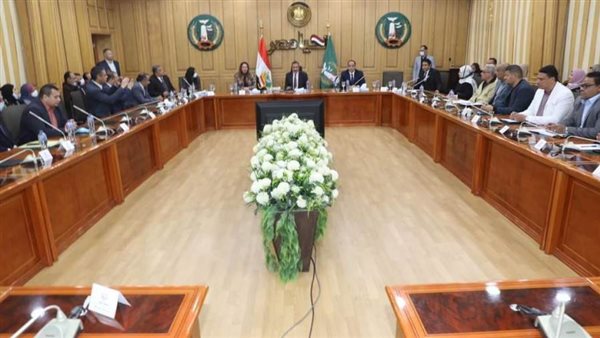 اجتماع محافظ المنوفية