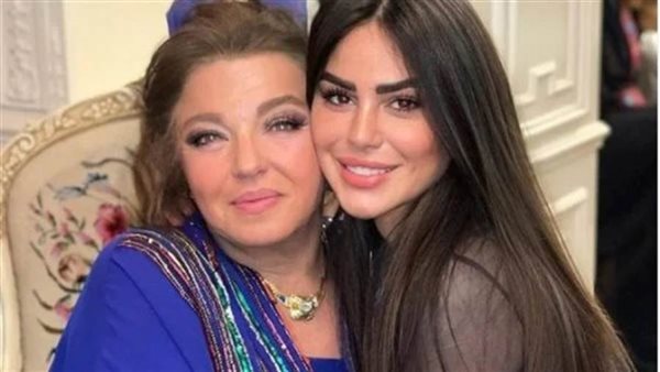 هدى رمزي وابنة أخيها