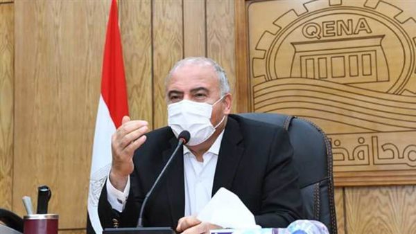 محافظ قنا يعلن إيقاف