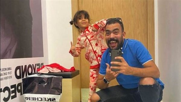 خالد عليش وابنته