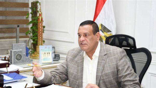 محافظ البحيرة يحيل