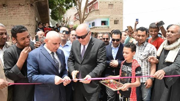 محافظ قنا يفتتح محطة
