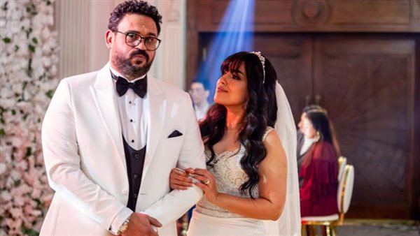 أيتن عامر وأكرم حسني