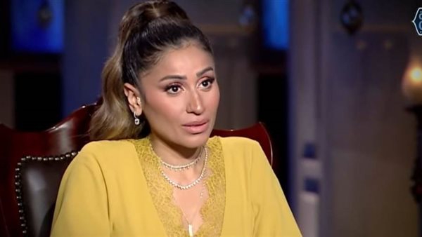 دينا الشربيني برنامج