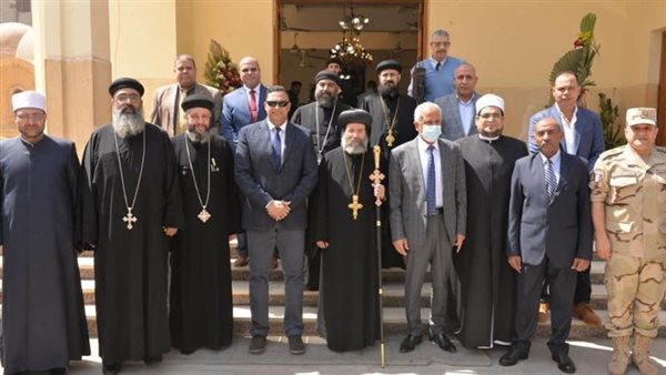 محافظ الدقهلية يقدم