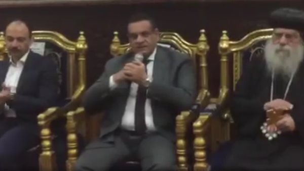 محافظ البحيرة يهنئ