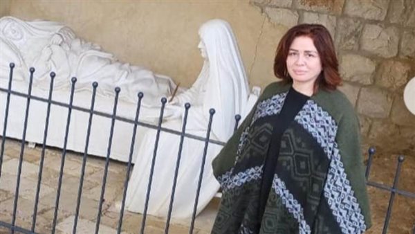 إلهام شاهين