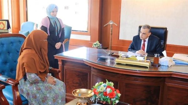 محافظ سوهاج ومساعديه