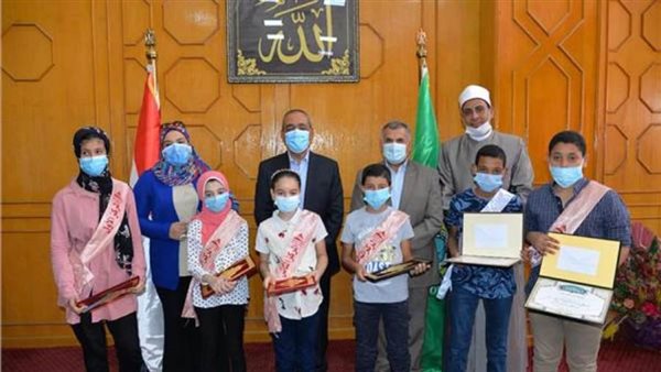 تكريم 30 من حفظة