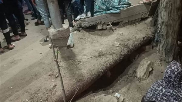 بالاسماء والصور ..