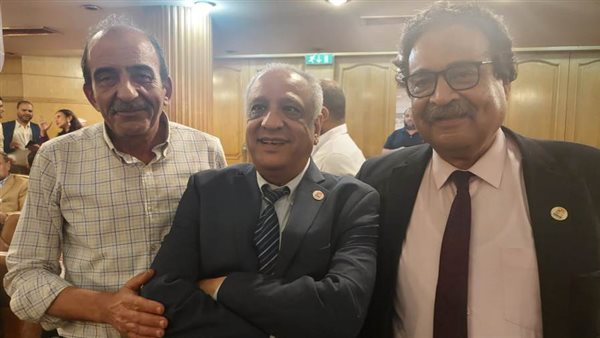 فوز فريد زهران برئاسة