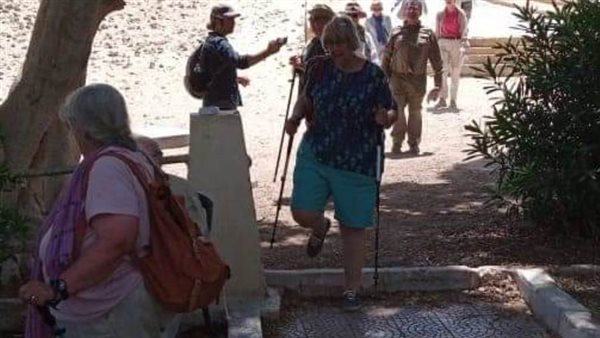 وفود سياحية متعددة