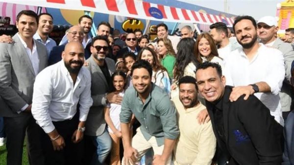 الرئيس السيسي وأبطال