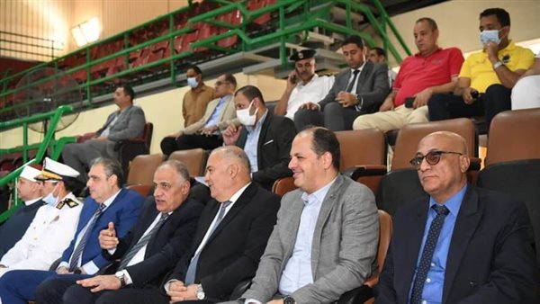 محافظ قنا ومدير الأمن