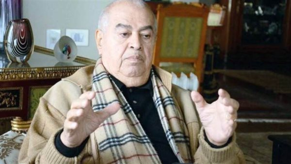 الكاتب صلاح منتصر