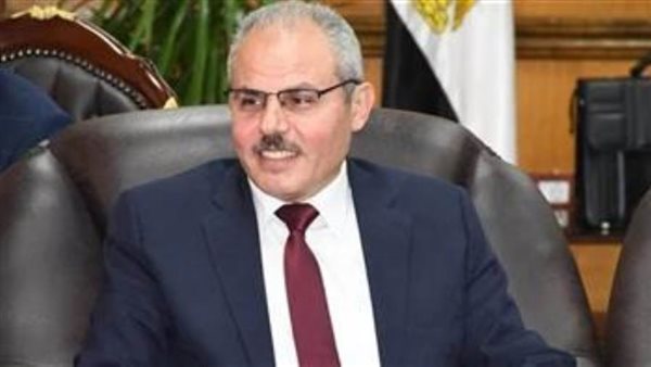رئيس جامعة قناة السويس