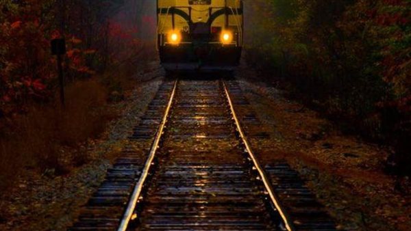 مصرع طالبة تحت عجلات