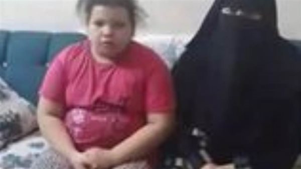 ذئب بشري.. استغل