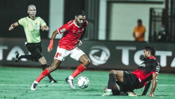 المعلق والقانوات