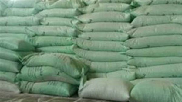 ضبط 184 طن علف حيوانى