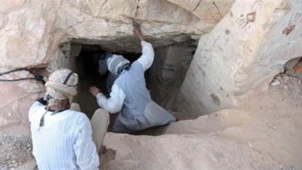 التنقيب عن الأثار