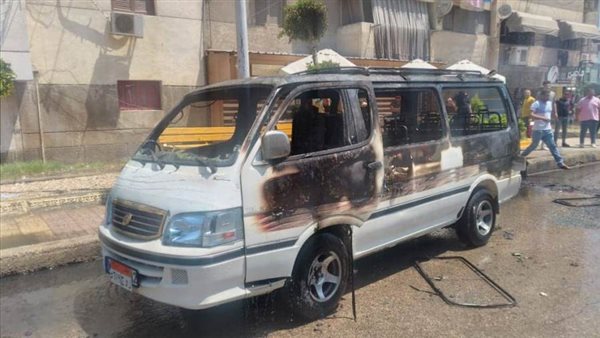 تفحم ميكروباص نتيجة