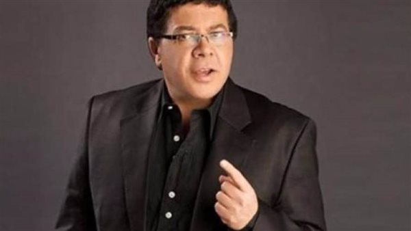 الفنان أحمد أدم