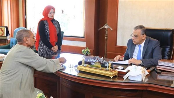 محافظ سوهاج ونائبه