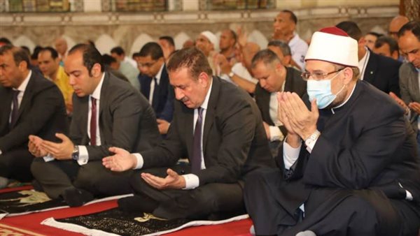 محافظ المنوفية ووزير