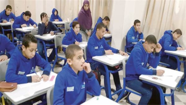 التعليم تكشف شروط