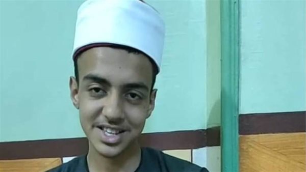 الأول على الشهادة