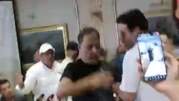 مؤتمر اعتذار حسن